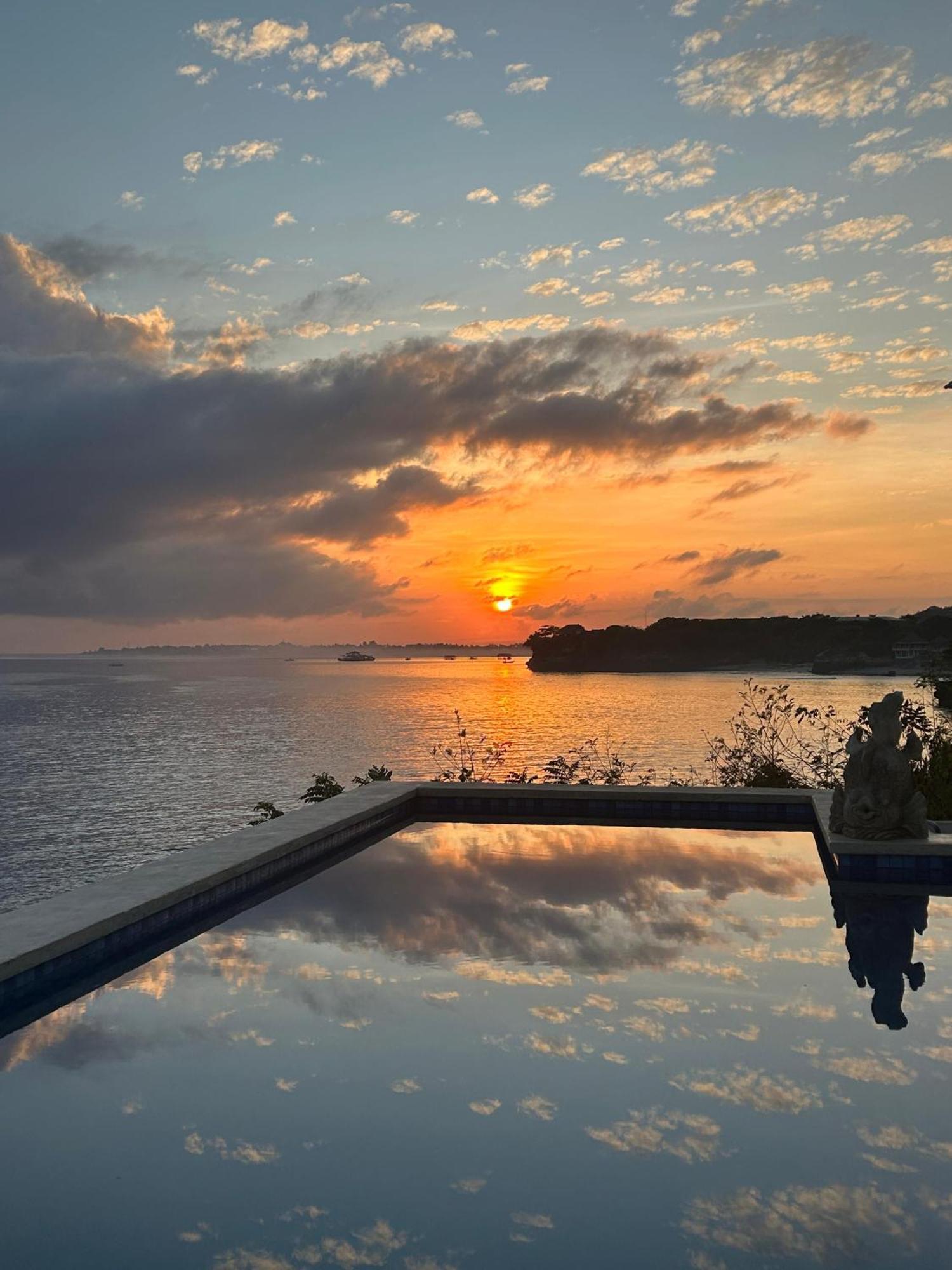 The Edge Lembongan Villa Exterior foto